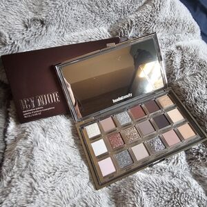 Huda Beauty icy nude eye shadow palette ( Brand new)